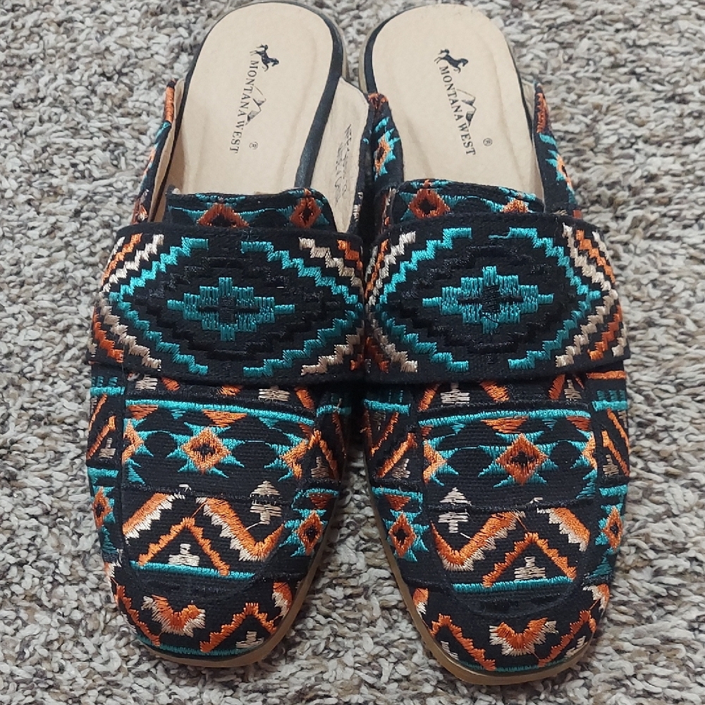 Montana West Aztec Womens   Slip On Shoes SZ 7  NFF-S003